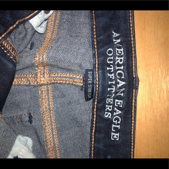 AMERICAN EAGLE Dark Denim Shorts - Size 00 - Picture 3 of 4